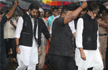 Shashi Kapoors state funeral: Amitabh Bachchan, Shah Rukh Khan attend